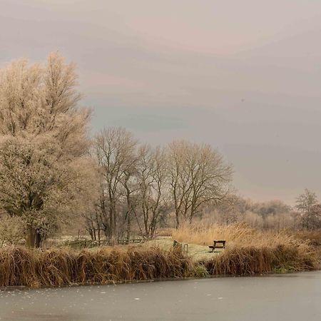 Aan De Amstel Villa De Kwakel ภายนอก รูปภาพ